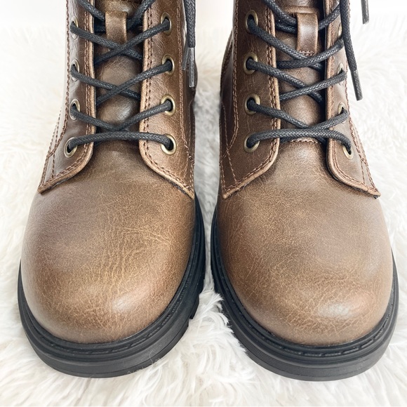 NWT 8.5 10 SO Brown faux leather, vegan combat / moto boots - Picture 8 of 10